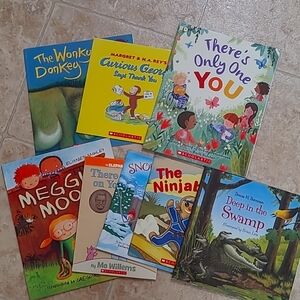 Books Scholastic set of 7